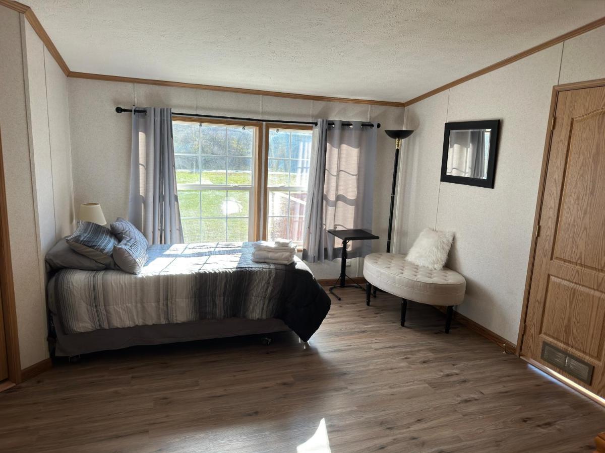 Spacious Cozy Getaway ! King Bed, Game Room, Out Door Patio Cairo Eksteriør bilde